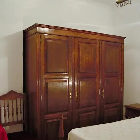 Inside Typical & Historical Apartman Lisboa